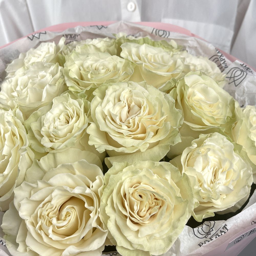 Букет Акция! Монобукет из белых роз №3