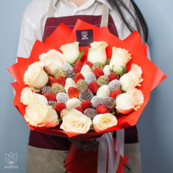 Букет Яркая красотка с розами