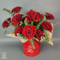 Букет Пышные розы в красном боксе
