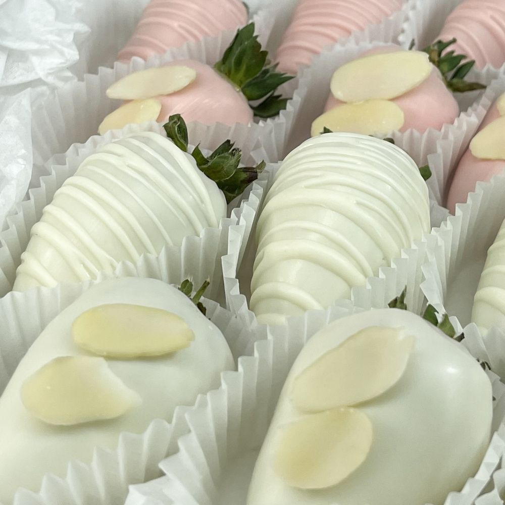 Букет Клубника с миндалем