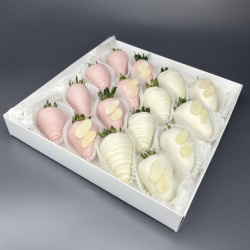 Букет Клубника с миндалем