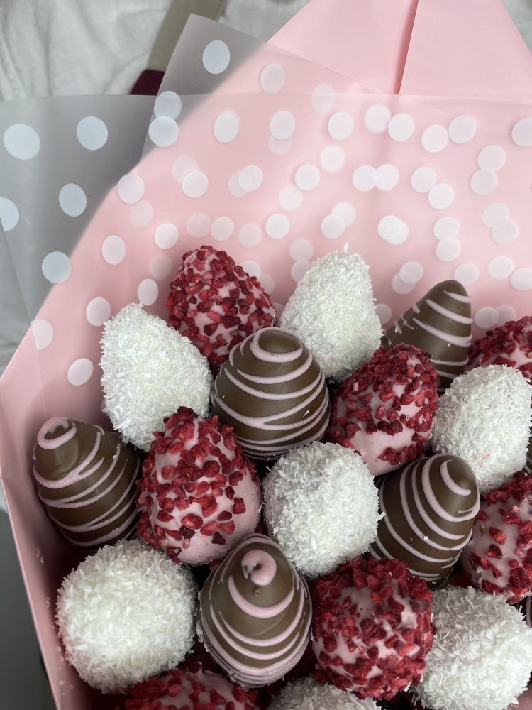 Букет Клубничная любовь